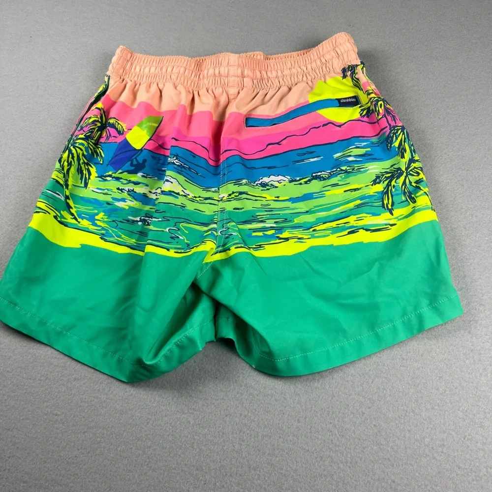 Chubbies Mens 5.5 Inseam Swim Trunks Small Multicolor Tropical Sunset Palm Tree